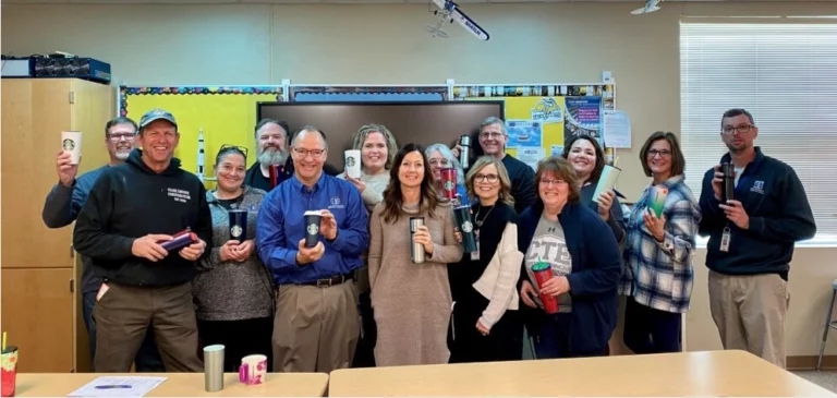 Starbucks Fuels Educators During Conferences, Provides Free Coffee